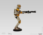 commandant-cody-firing-like-hell-sw005-attakus-star-wars-elite-disney-lucas-3